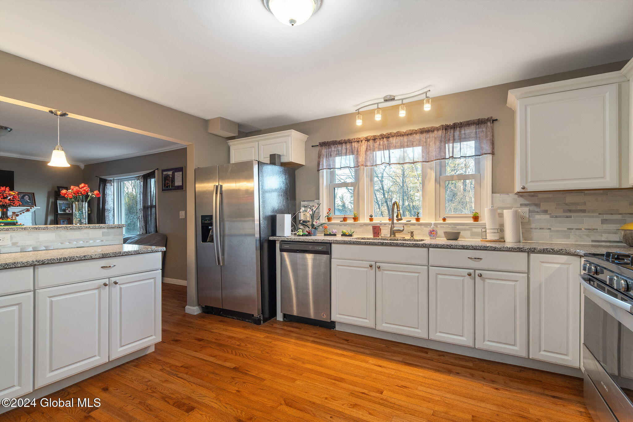 4380 Weaver Road Guilderland, NY 12009 - Photo 13 of 38 11-4380WeaverRd_11