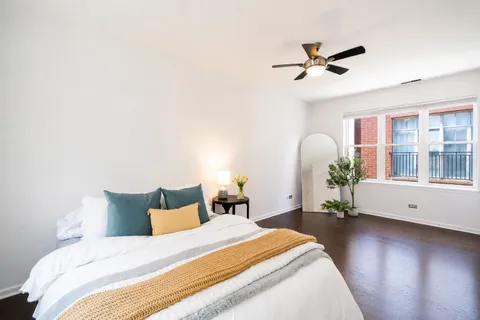 $365,000 | 715 West Eastman Street, Chicago, IL 60610