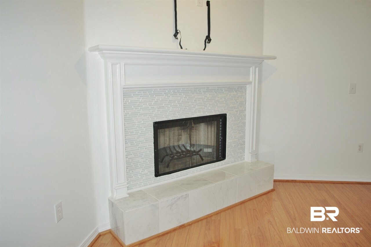 812 Wisteria Lane Foley, AL 36535 - Photo 7 of 37