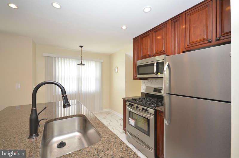 8810 Keewatin Road Lanham, MD 20706 - Photo 6 of 27 Kitchen