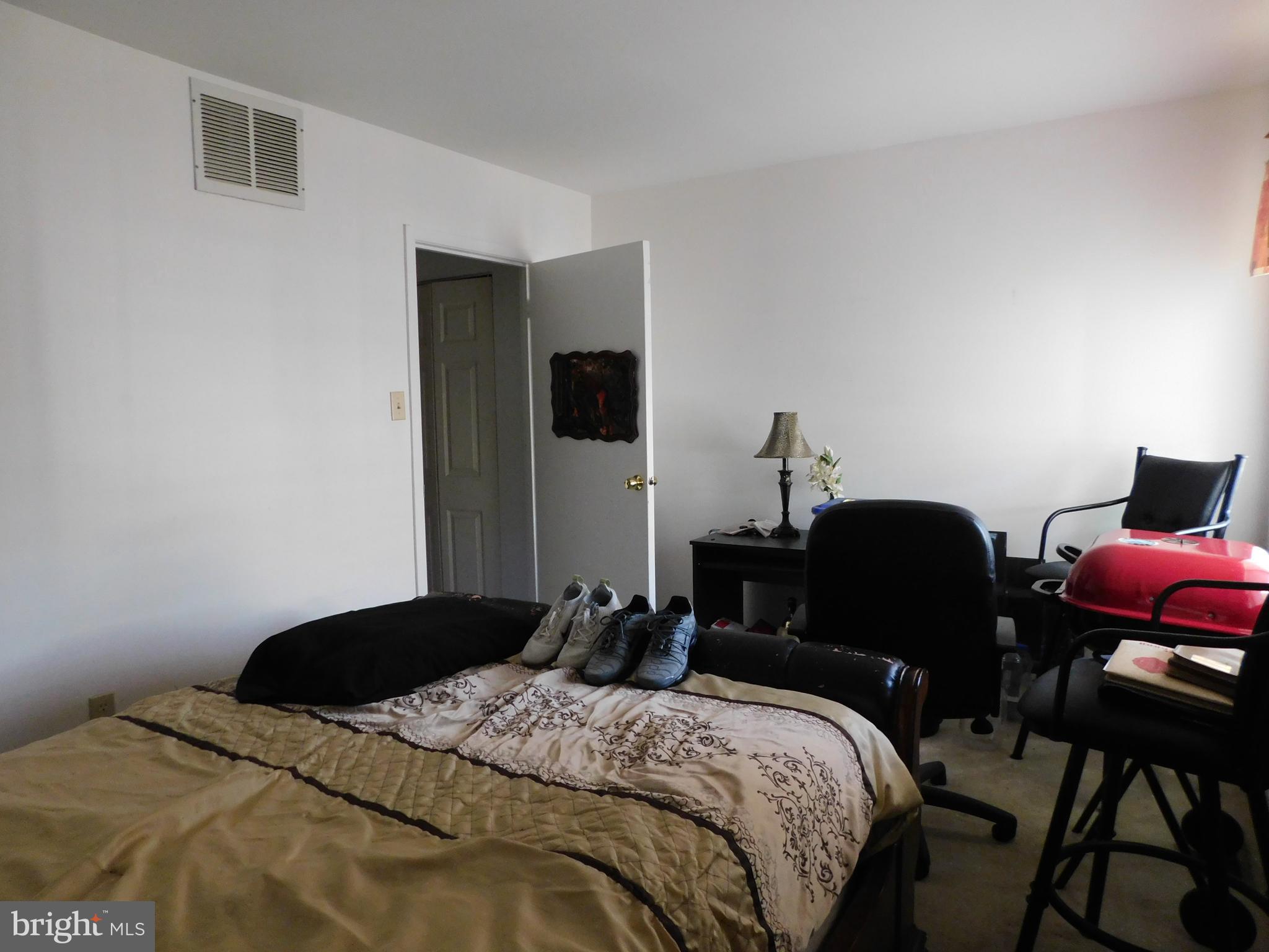 303 Timber Creek Road Lindenwold, NJ 08021 - Photo 11 of 19 first bedroom