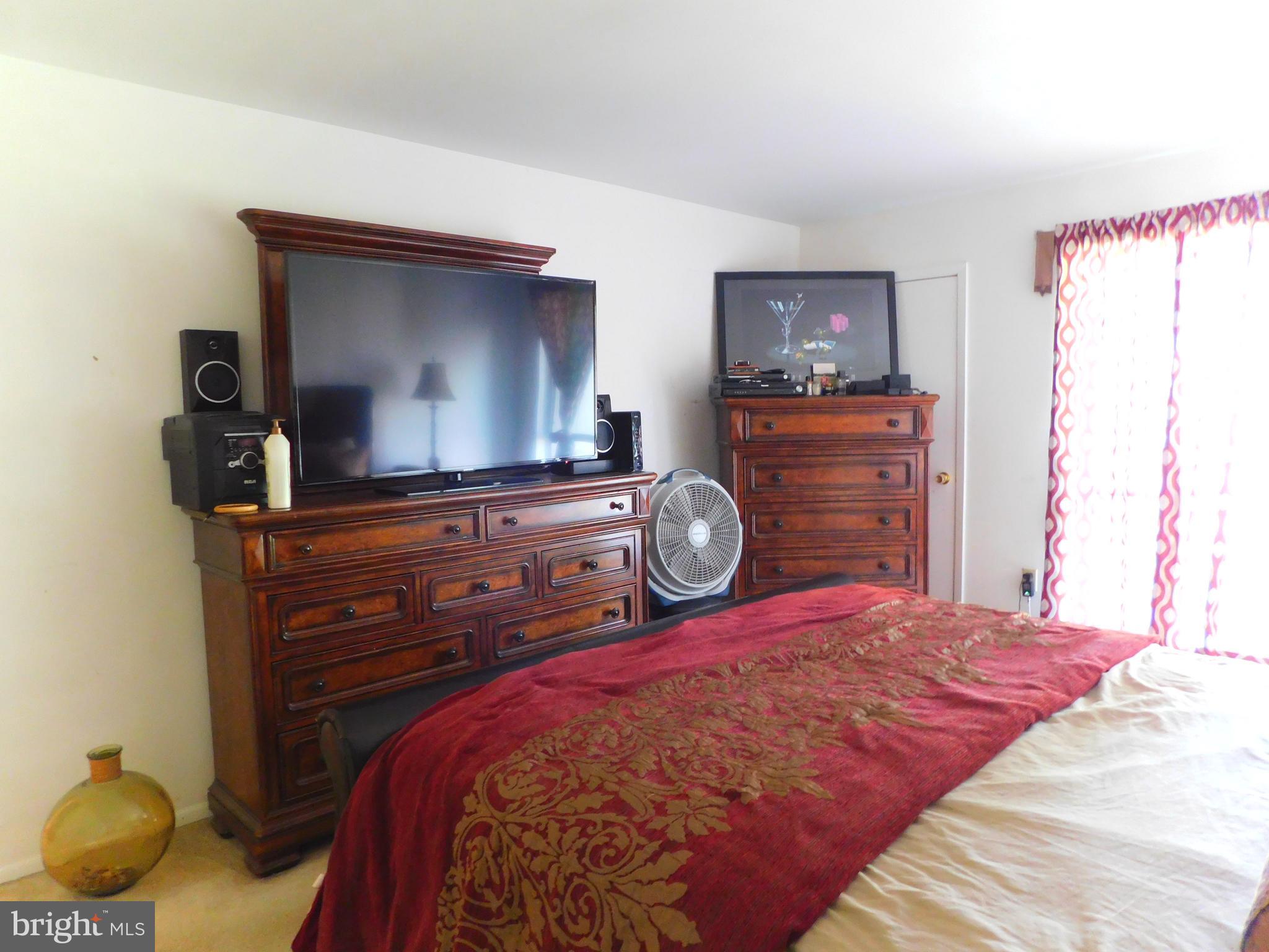 303 Timber Creek Road Lindenwold, NJ 08021 - Photo 14 of 19 master bedroom