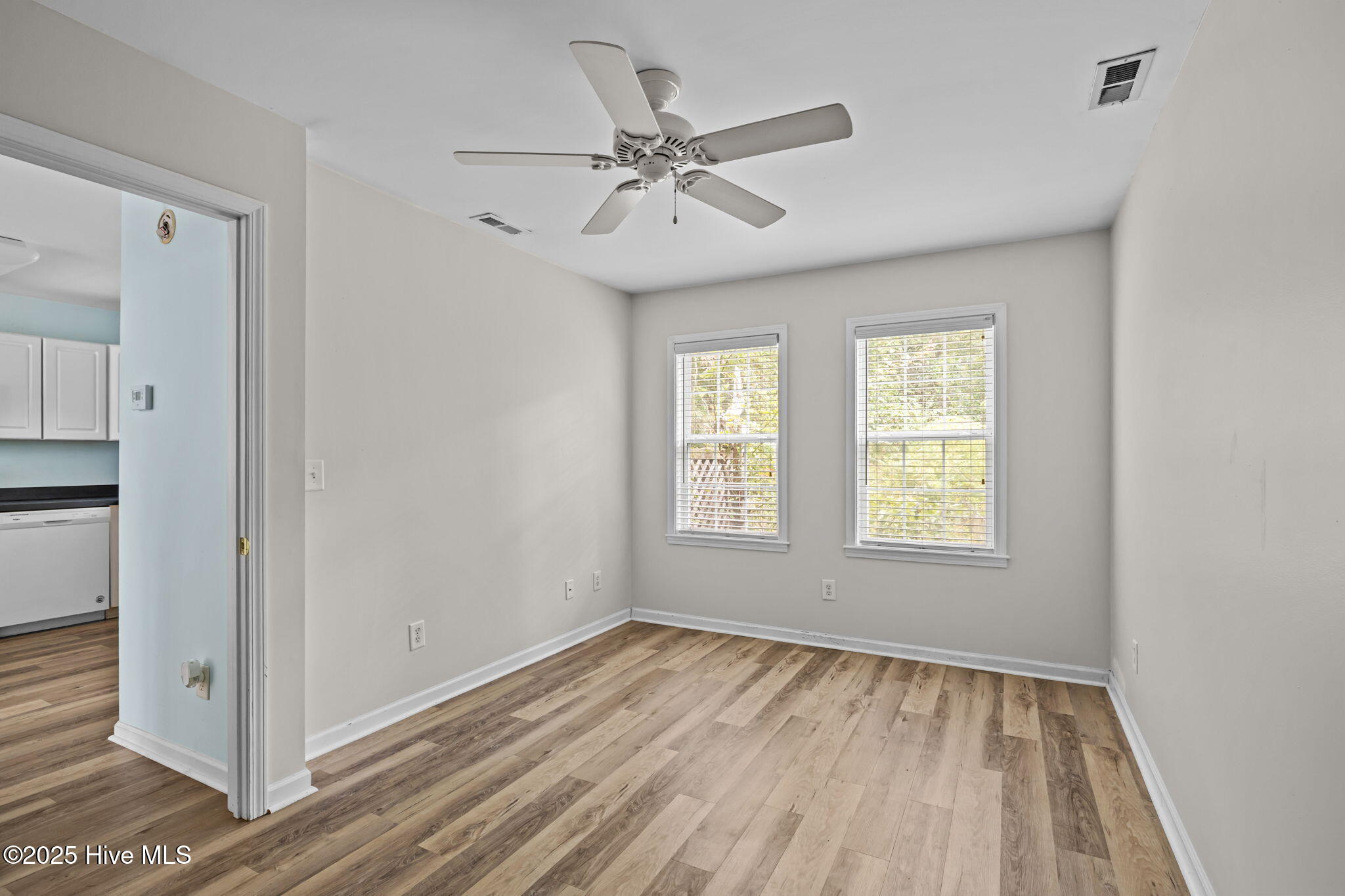 4513 Country Club Road, Unit G101 Morehead City, NC 28557 - Photo 14 of 26 Primary bedroom