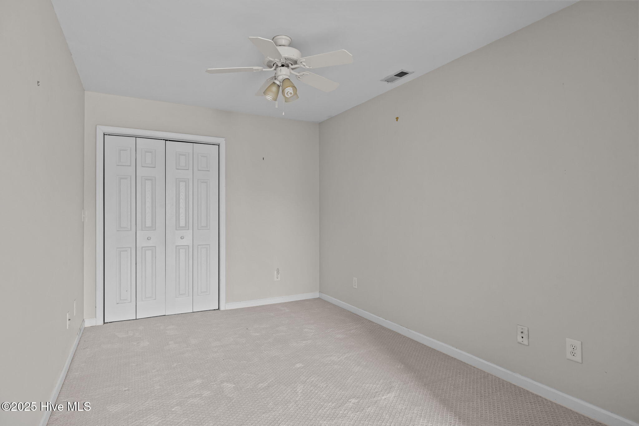 4513 Country Club Road, Unit G101 Morehead City, NC 28557 - Photo 19 of 26 Bedroom 3