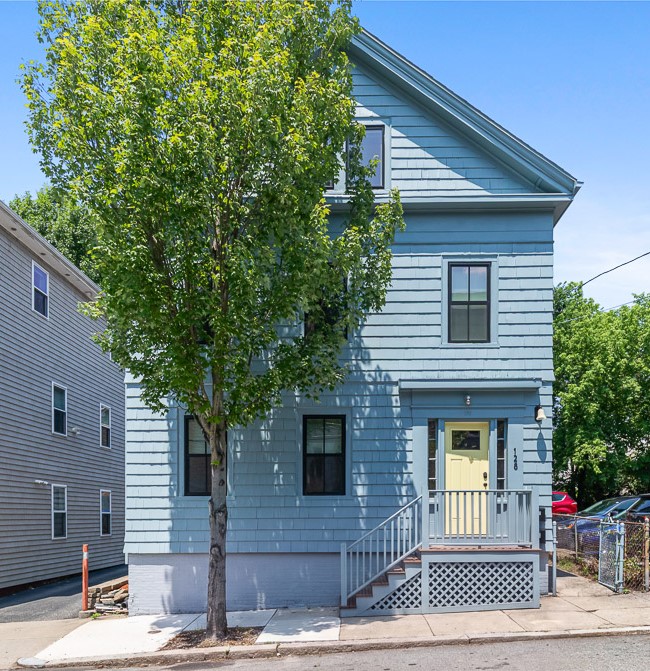 128 Sheldon Street Providence, RI 02906 - Photo 1 of 40