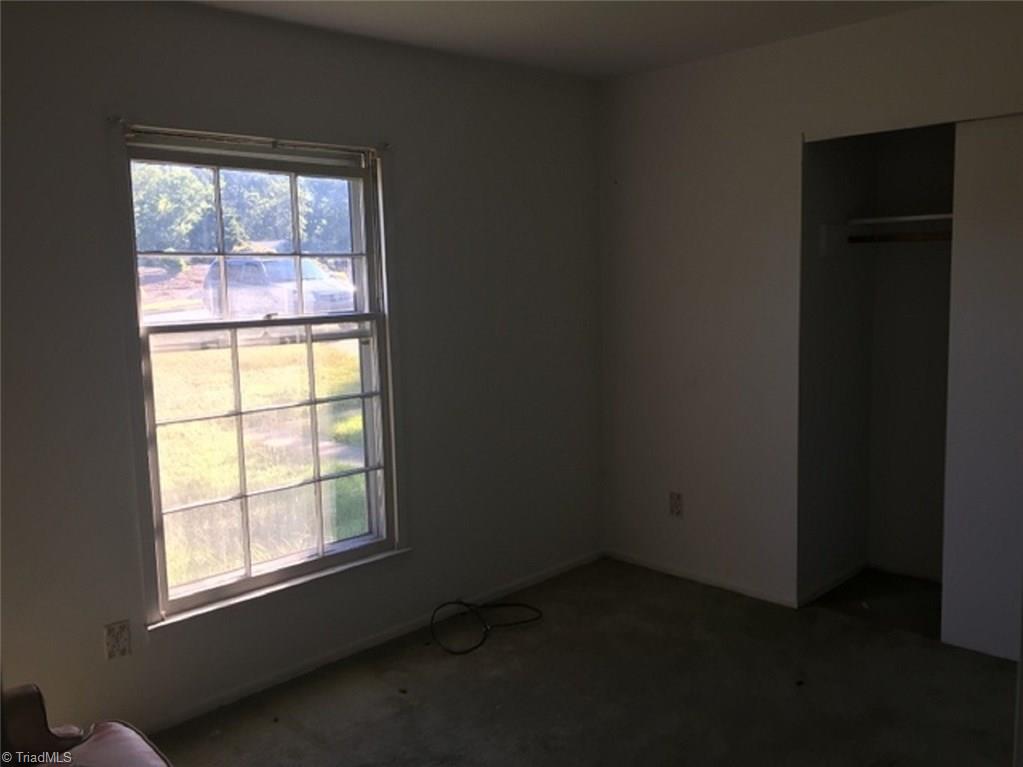 2370 Buckingham Road Burlington, NC 27217 - Photo 7 of 12 Gallery Image 7