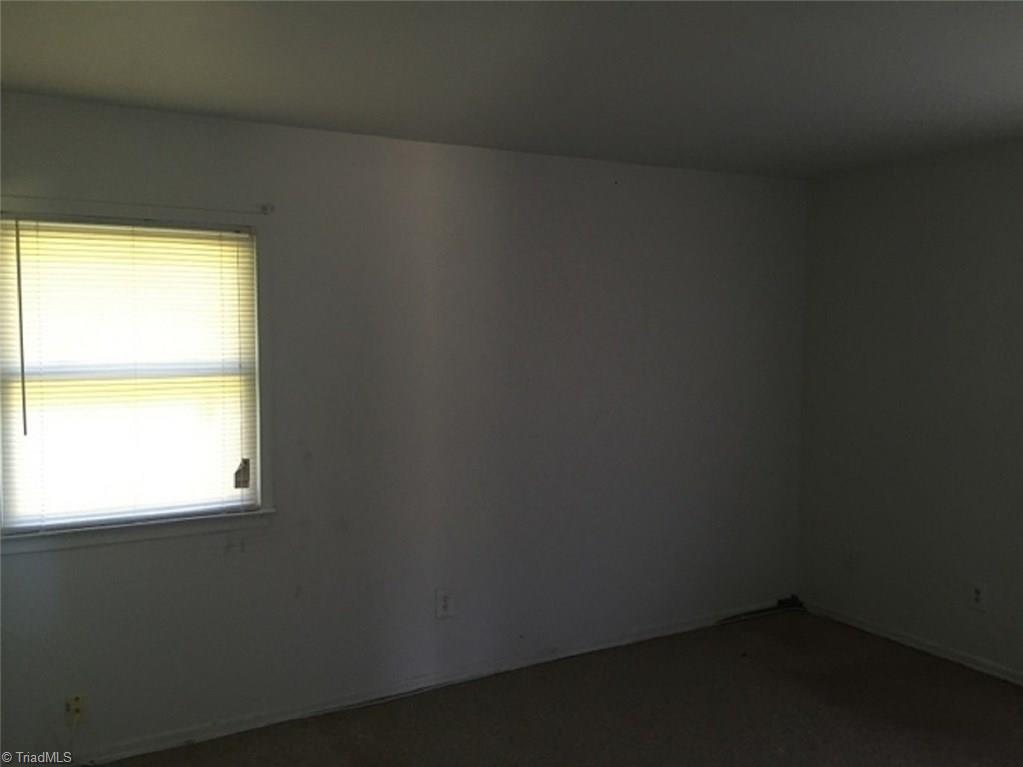 2370 Buckingham Road Burlington, NC 27217 - Photo 9 of 12 Gallery Image 9