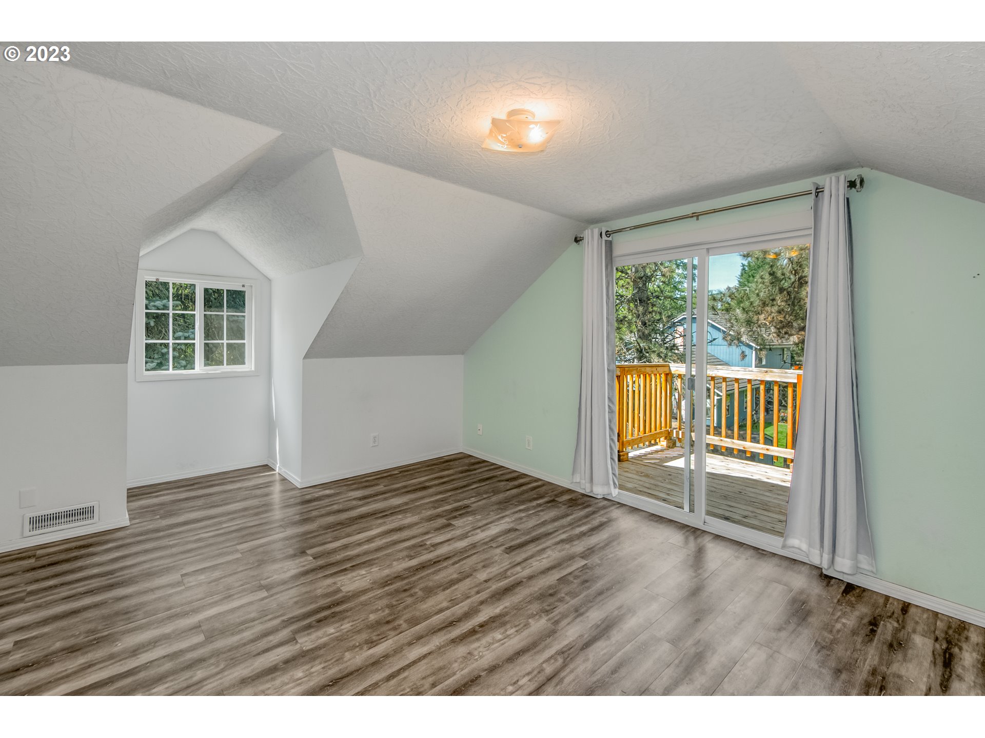1609 Southeast 199th Avenue Camas, WA 98607 - Photo 25 of 43 Gallery Image 25