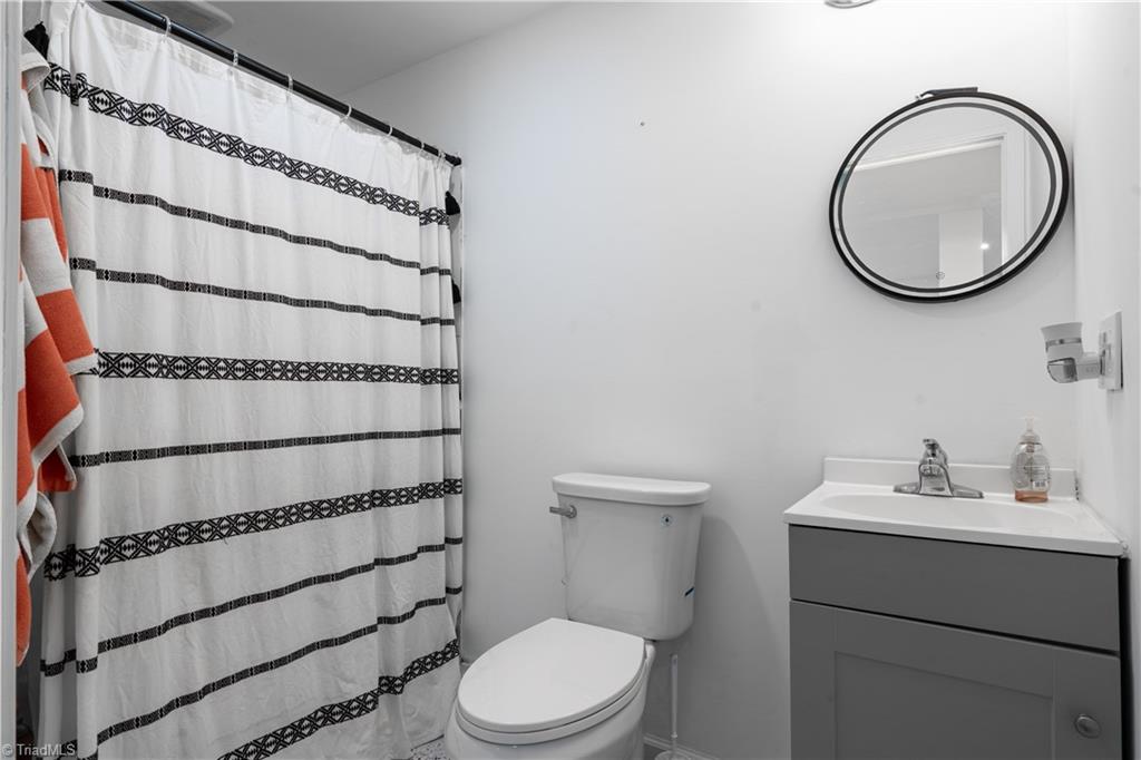 747 North Clodfelter Road High Point, NC 27265 - Photo 15 of 18
