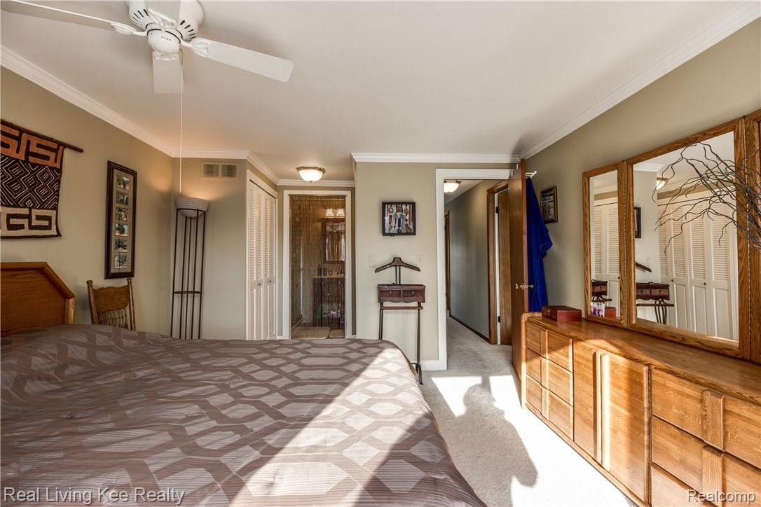 1393 Paddle Wheel Lane Rochester, MI 48306 - Photo 28 of 34 Interiors (27 of 29).jpg