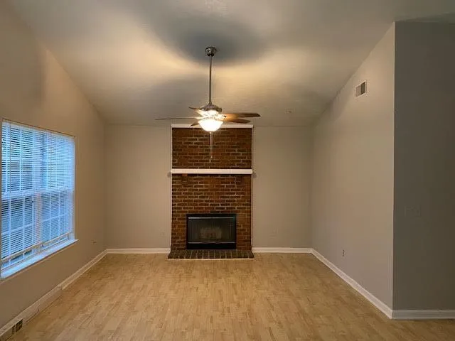 $1,850 | 2772 Whitney Drive North, Unit 4, Tallahassee, FL 32309