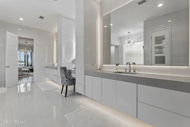 $3,780,000 | 440 Green Teal Court, Biloxi, MS 39531