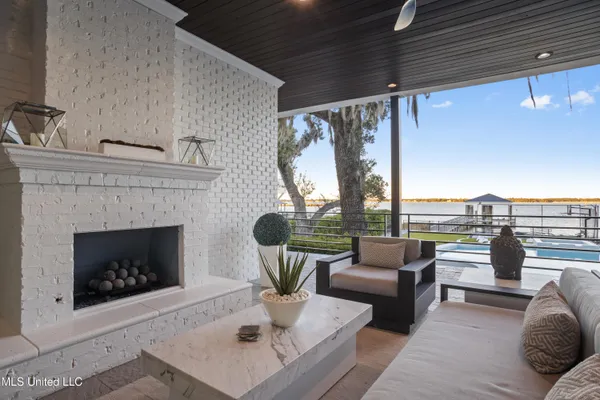 $3,780,000 | 440 Green Teal Court, Biloxi, MS 39531