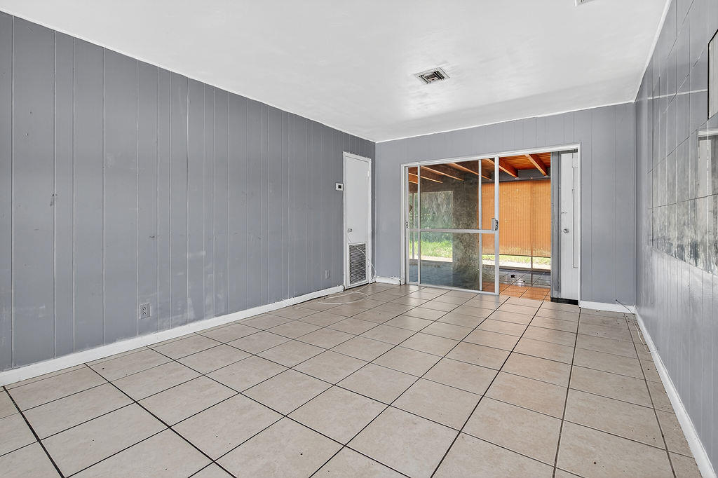 371 West 34th Street Riviera Beach, FL 33404 - Photo 20 of 45 rb53-1