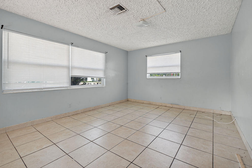 371 West 34th Street Riviera Beach, FL 33404 - Photo 26 of 45 rb47-1