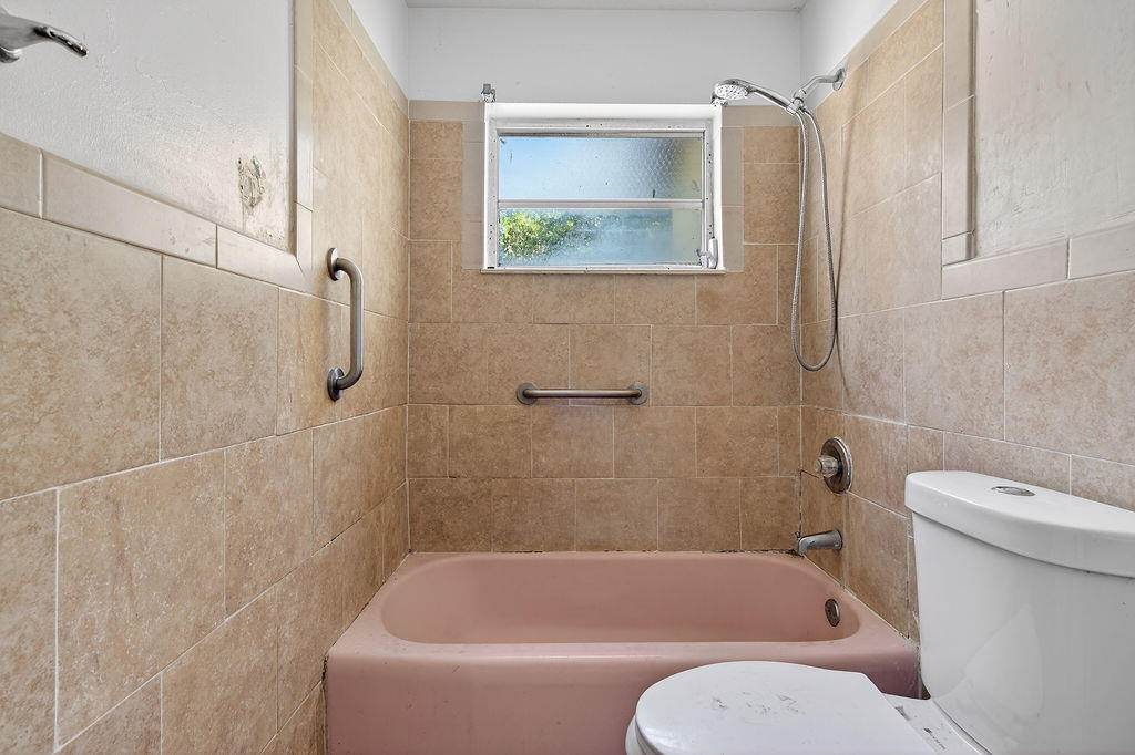 371 West 34th Street Riviera Beach, FL 33404 - Photo 28 of 45 rb46-4