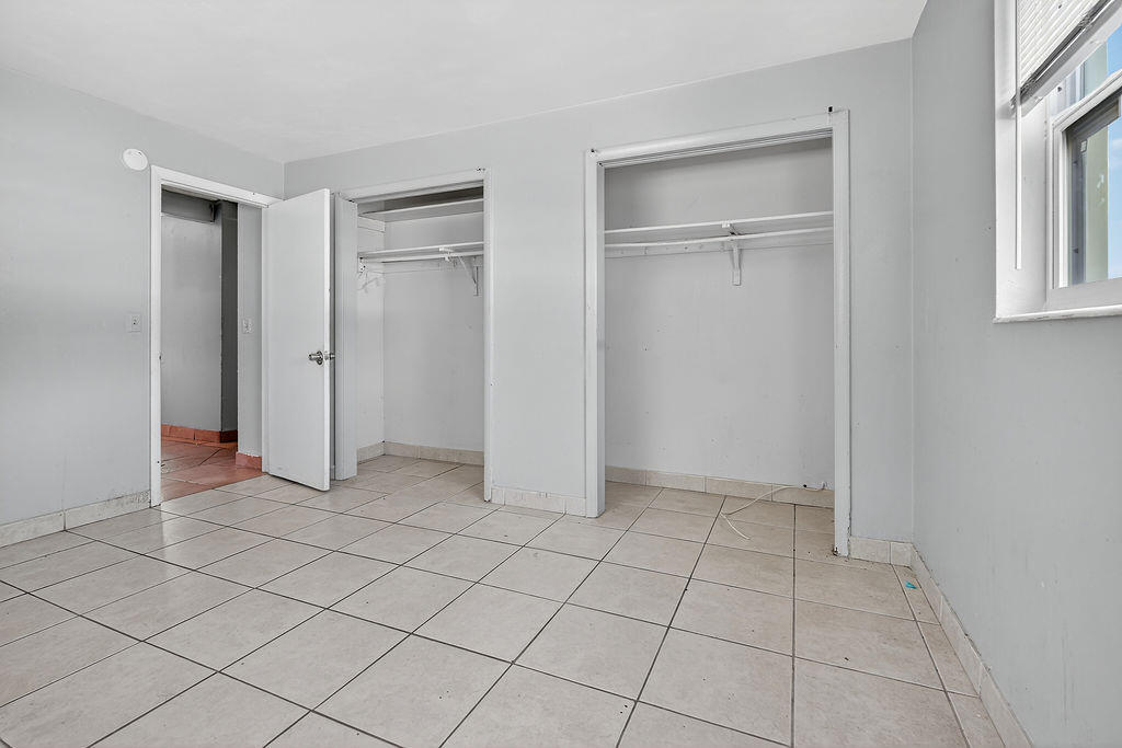 371 West 34th Street Riviera Beach, FL 33404 - Photo 29 of 45 rb44-1
