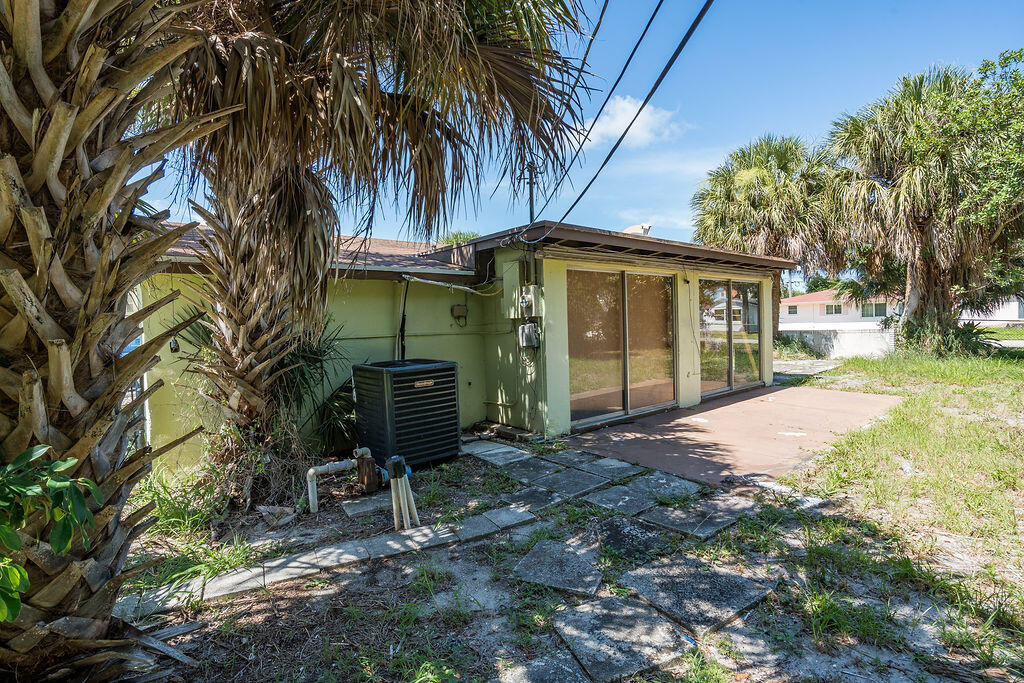 371 West 34th Street Riviera Beach, FL 33404 - Photo 6 of 45 RBO-15