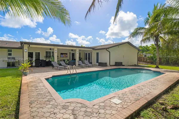 $1,700,000 | 8700 Southwest 83rd Court, Miami, FL 33143