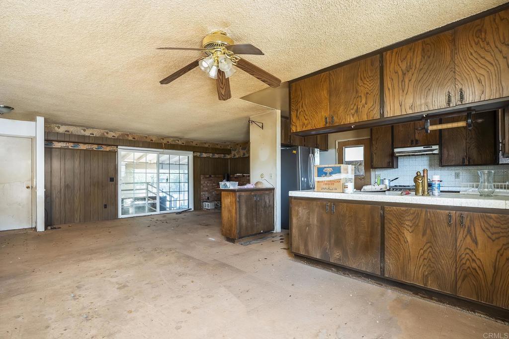 115 Beech Place El Cajon, CA 92021 - Photo 8 of 45