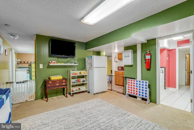 $1,179,000 | 3444 Washington Drive, Falls Church, VA 22041