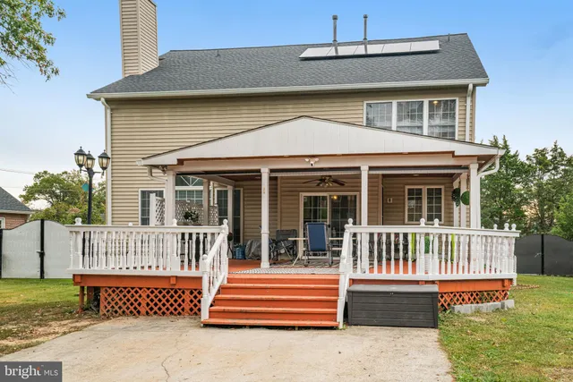 $1,179,000 | 3444 Washington Drive, Falls Church, VA 22041