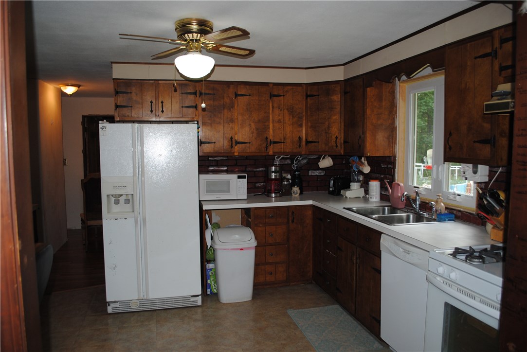 126 Waterman Hill Road Coventry, RI 02827 - Photo 4 of 15