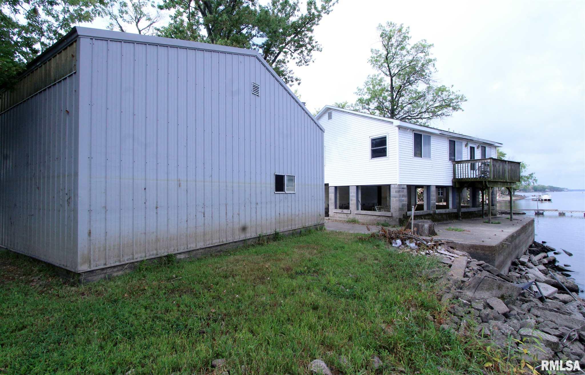 15151 Vans Road Fulton, IL 61252 - Photo 3 of 12