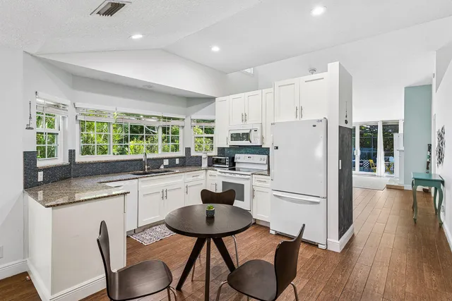 $3,000 | 714 Ocean Dunes Circle, Jupiter, FL 33477