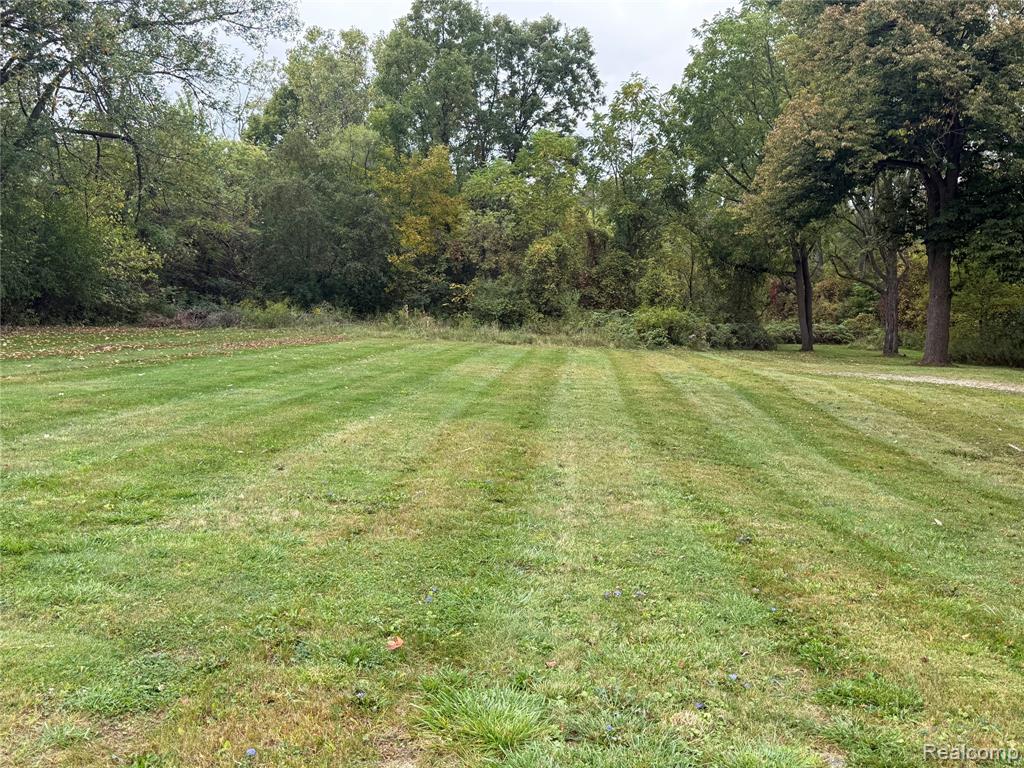 1220 Belsay Road Burton, MI 48509 - Photo 2 of 3