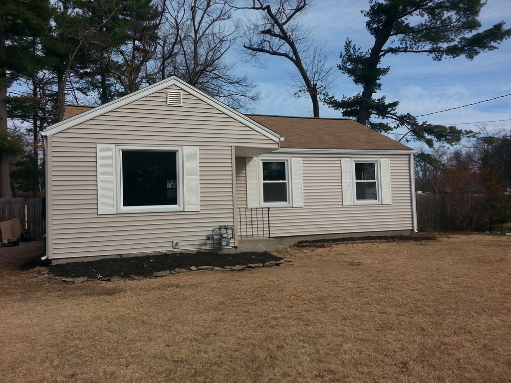 116 Willowbrook Drive Springfield, MA 01129 - Photo 1 of 5 Gallery Image 1