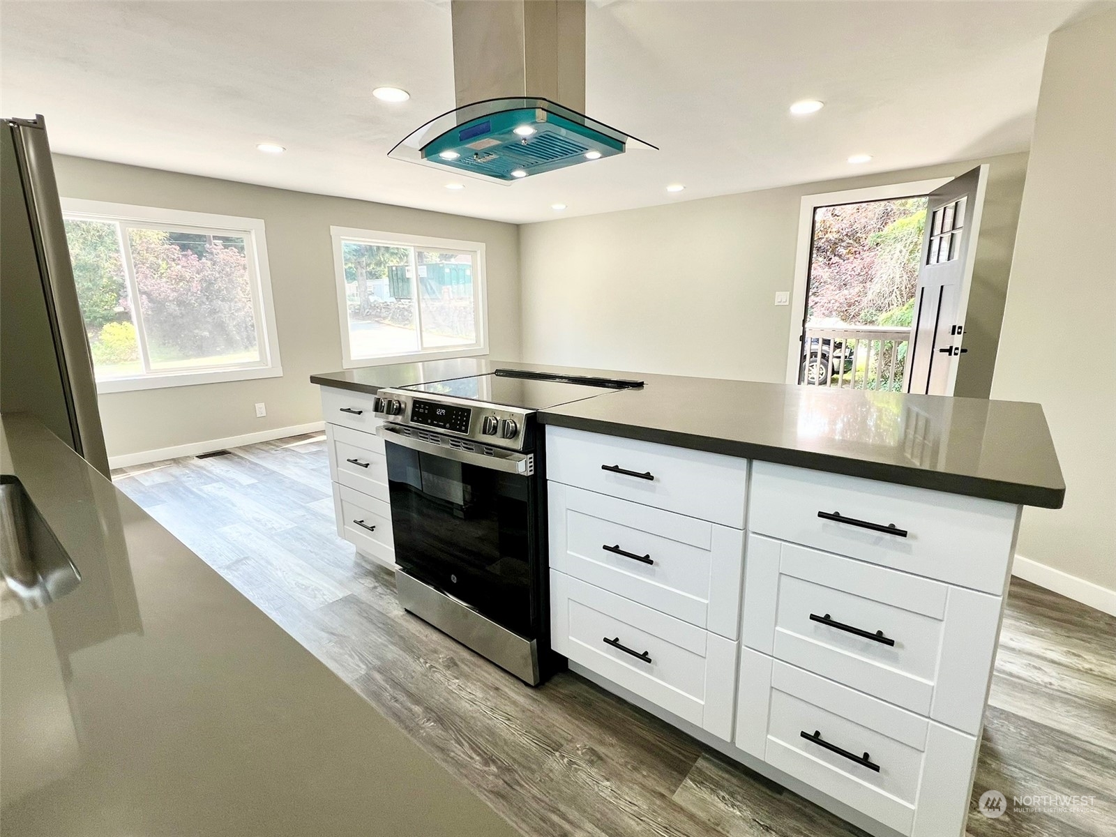 2115 Rocky Point Road Northwest, Unit 1A Bremerton, WA 98312 - Photo 3 of 22