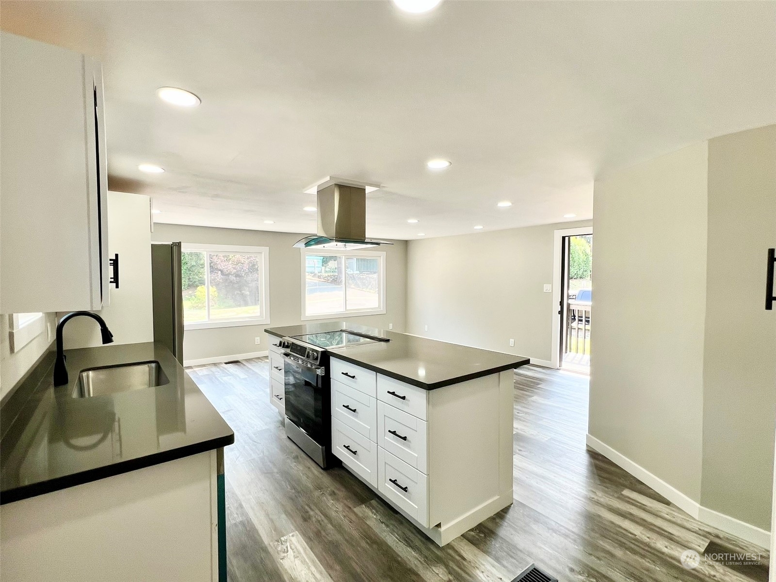 2115 Rocky Point Road Northwest, Unit 1A Bremerton, WA 98312 - Photo 4 of 22