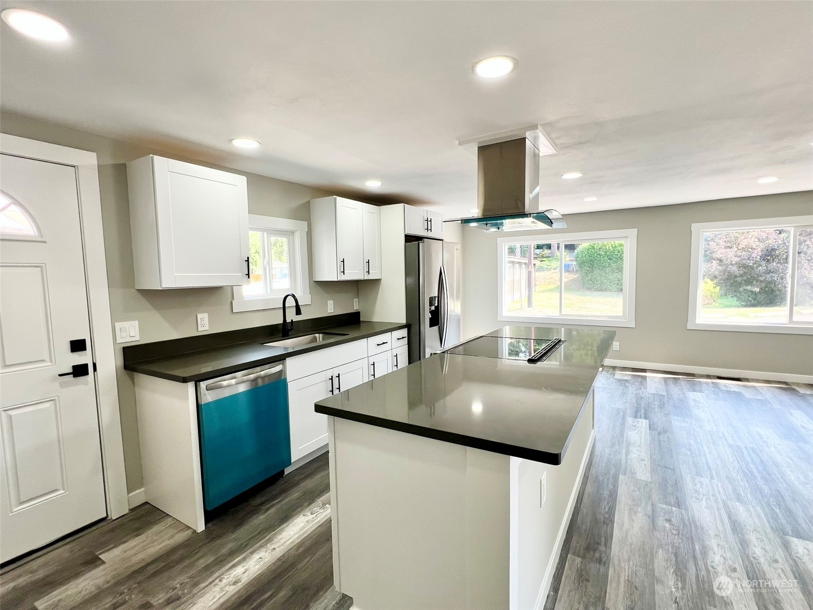 2115 Rocky Point Road Northwest, Unit 1A Bremerton, WA 98312 - Photo 5 of 22