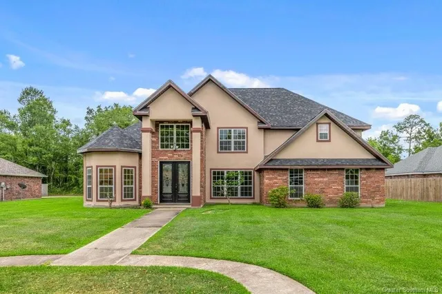 $399,800 | 2300 23rd Street, Lake Charles, LA 70601