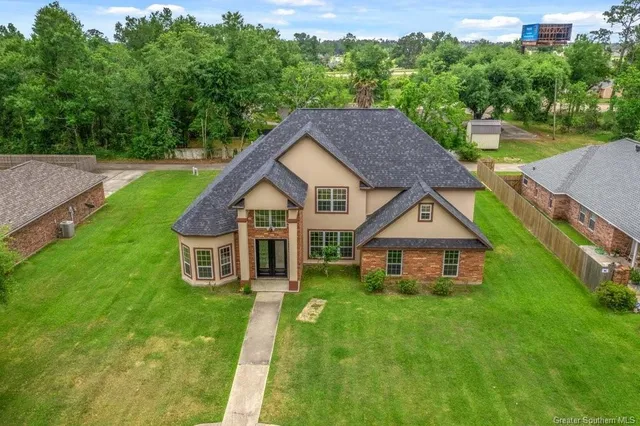 $399,800 | 2300 23rd Street, Lake Charles, LA 70601