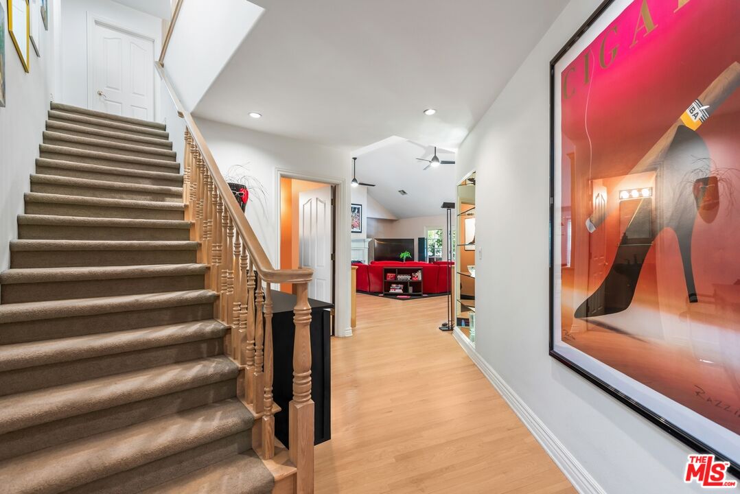 17040 Rancho Street Encino, CA 91316 - Photo 15 of 52