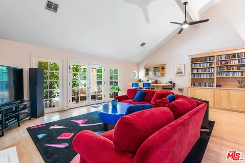 $3,595,000 | 17040 Rancho Street, Encino, CA 91316