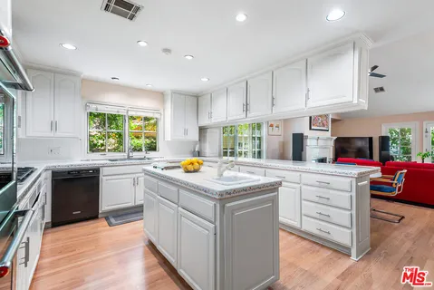 $3,595,000 | 17040 Rancho Street, Encino, CA 91316