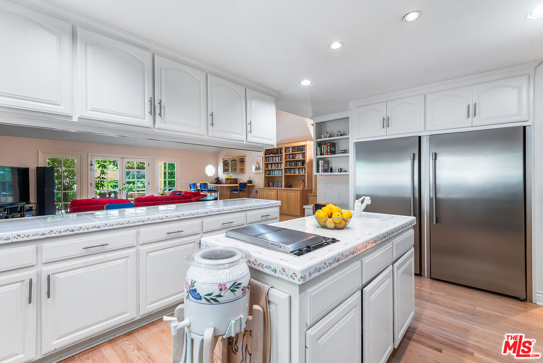 17040 Rancho Street Encino, CA 91316 - Photo 24 of 52