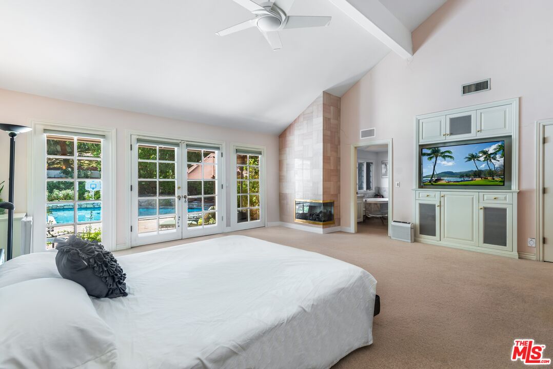 17040 Rancho Street Encino, CA 91316 - Photo 28 of 52