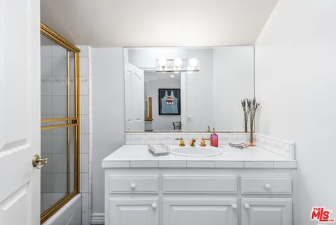 $3,595,000 | 17040 Rancho Street, Encino, CA 91316