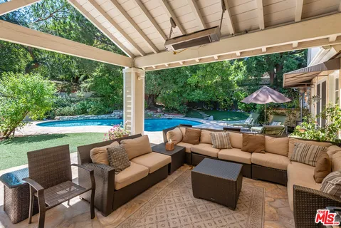 $3,595,000 | 17040 Rancho Street, Encino, CA 91316