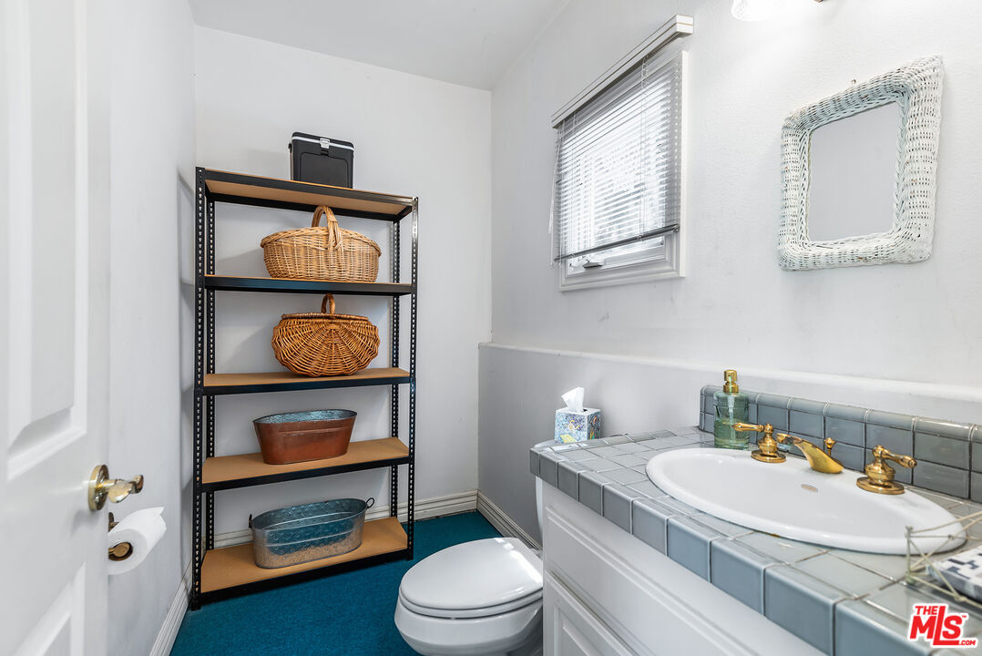 17040 Rancho Street Encino, CA 91316 - Photo 40 of 52