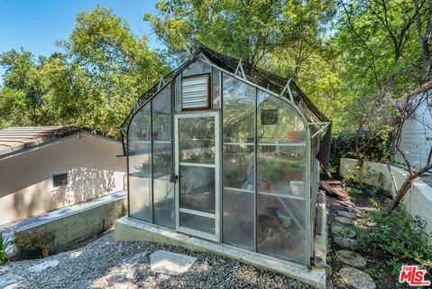 $3,595,000 | 17040 Rancho Street, Encino, CA 91316