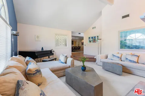 $3,595,000 | 17040 Rancho Street, Encino, CA 91316