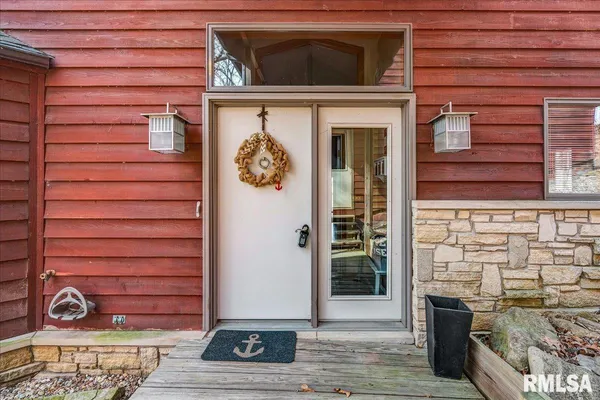 $599,900 | 163 Briarwood Place, Dahinda, IL 61428
