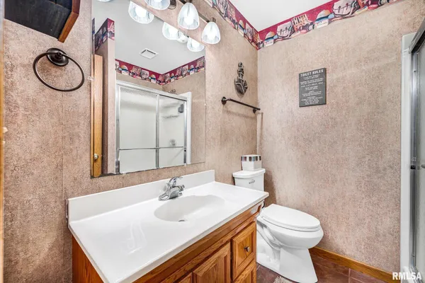 $599,900 | 163 Briarwood Place, Dahinda, IL 61428