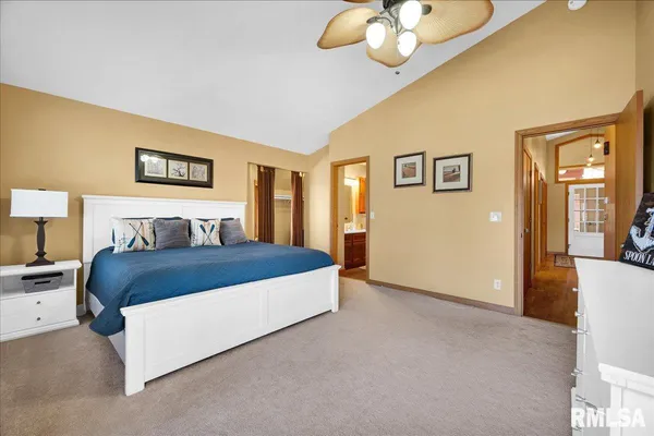 $599,900 | 163 Briarwood Place, Dahinda, IL 61428