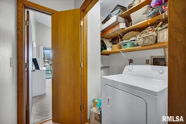 $599,900 | 163 Briarwood Place, Dahinda, IL 61428